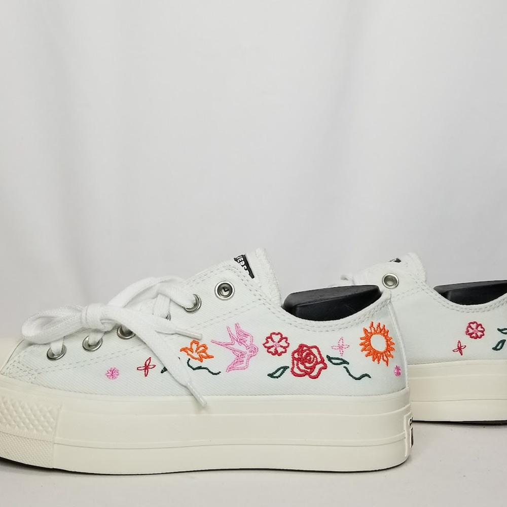 Converse Women's CTAS Lift Platform Oxfords Summer Embroidery Size 8 A10822C NWT